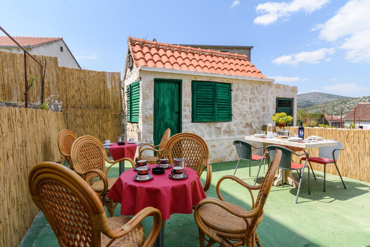 Apartmani Marko I Ana Marina Exterior foto